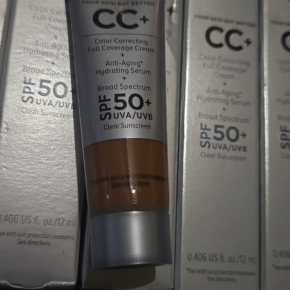 IT Cosmetics CC+ Cream SPF 50 - 6 Pk Bundle - Picture 2 of 5